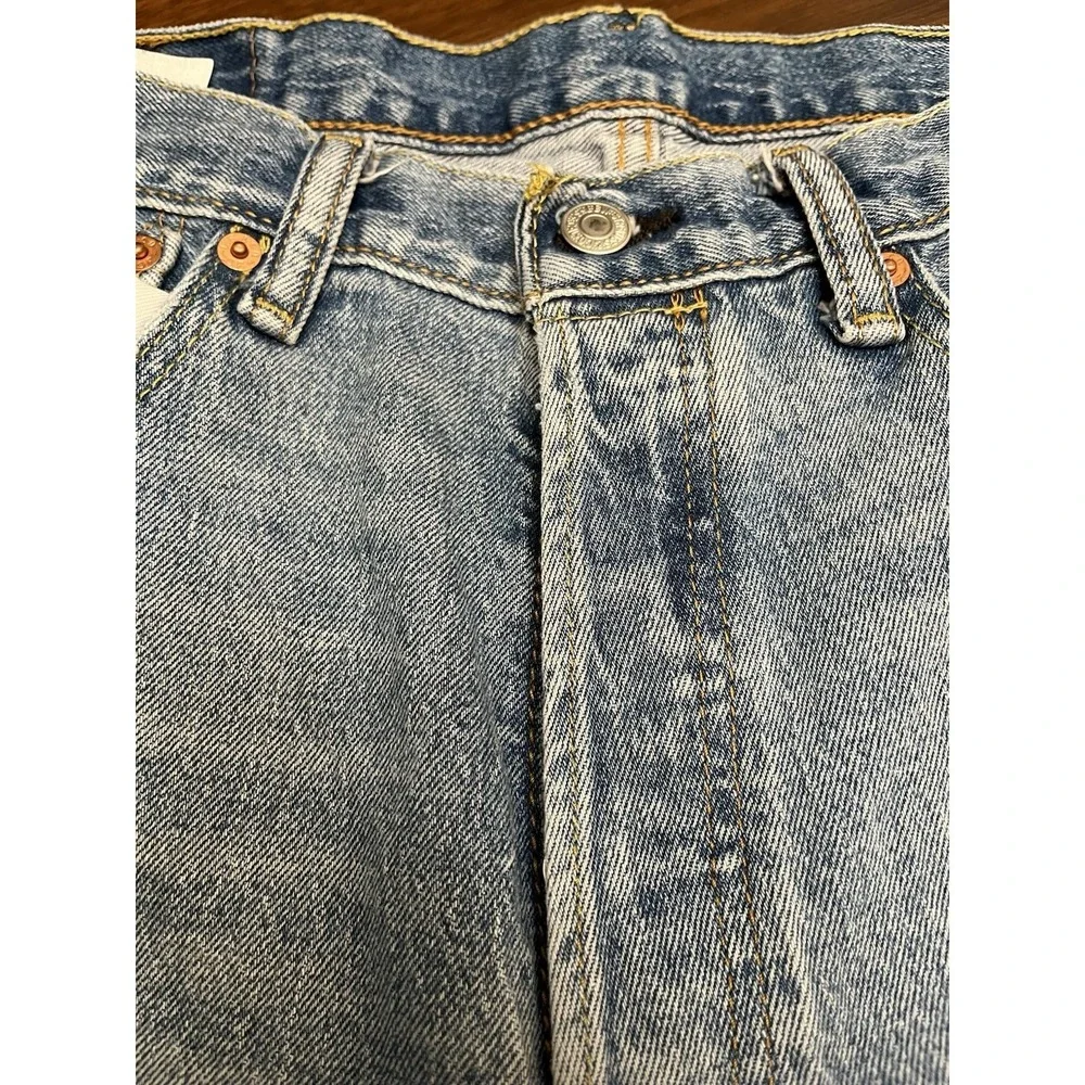 Levi's 501 Men's 33x32 Straight Jeans Blue Denim Light Wash Regular Fit Y2K